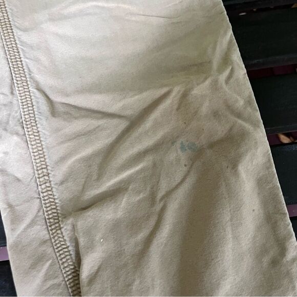 Distressed Carhartt B151-DKH Canvas Dungaree Work Pant (35 x 32) - Picture 9 of 13